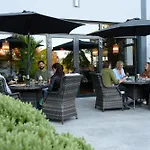 Newtown Park Hotell 3*
