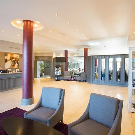 Newtown Park Hotel 3*