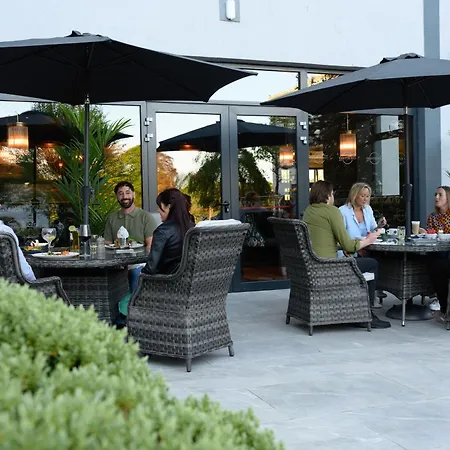 Newtown Park Hotel 3*