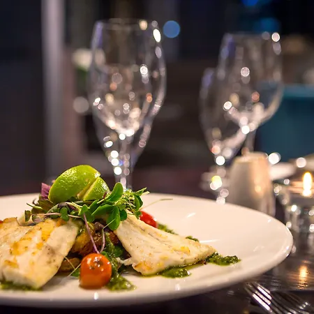 فندق Newtown Park