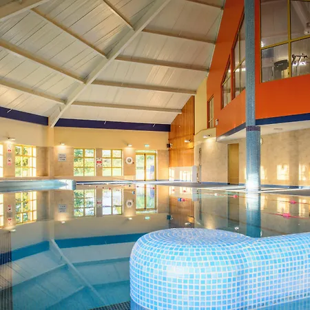 Newtown Park Hotell 3*