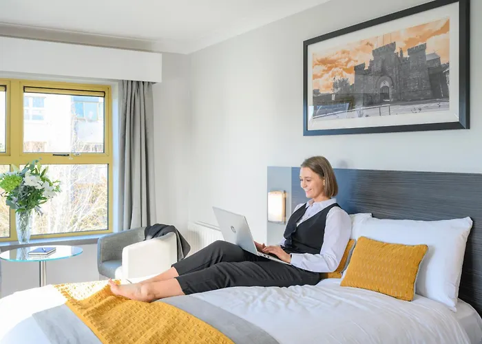 Newtown Park Hotel 3*