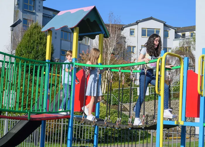 Newtown Park Hotel 3*