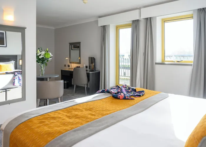 Newtown Park Hotel 3*